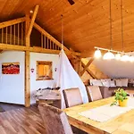 Haus Sonnblick 아파트 *