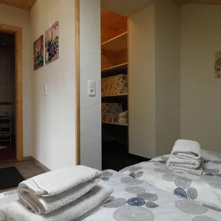 Haus Sonnblick Apartamento *